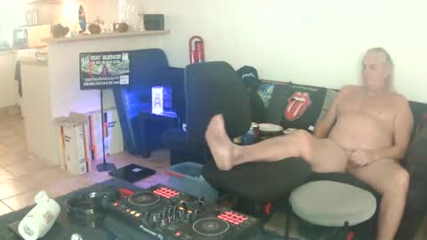 goldyguy011 online show from July 16, 2026, 5:24 am