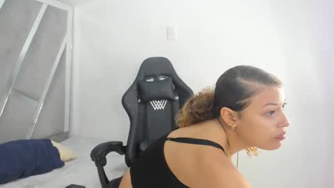 goldyht online show from December 5, 2025, 12:25 pm