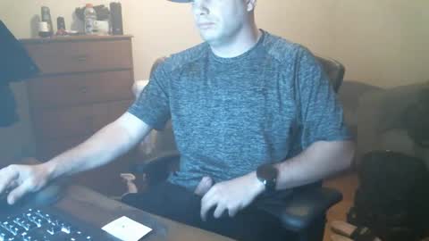 Snapshot of goleafzgo chatting on February 12, 2025, 8:06 am goleafzgo online show from February 12, 2025, 8:06 am