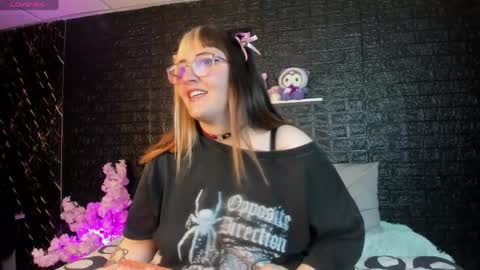 Snapshot of gomory_kitty chatting on April 28, 2026, 4:01 pm gomory_kitty online show from April 28, 2026, 4:01 pm