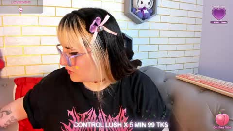 Snapshot of gomory_kitty chatting on May 18, 2026, 5:52 pm gomory_kitty online show from May 18, 2026, 5:52 pm