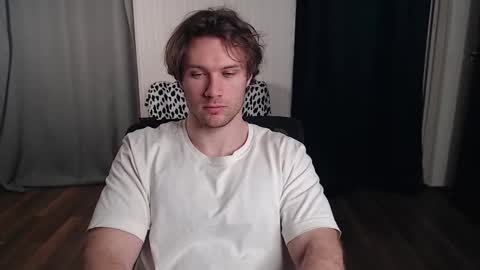 Snapshot of gonzotrash chatting on March 1, 2026, 12:07 pm GonzotrasH online show from March 1, 2026, 12:07 pm