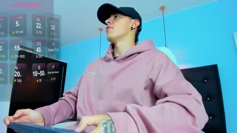 good_sheep online show from November 2, 2025, 2:47 am