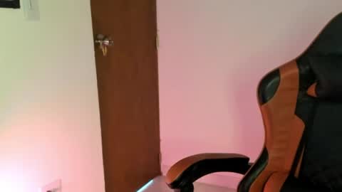 goodboy69i online show from April 19, 2026, 5:45 pm