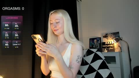 SOPHIE online show from December 14, 2024, 8:18 pm