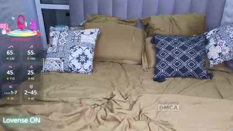 goodgirl0024 online show from September 12, 2025, 8:42 pm