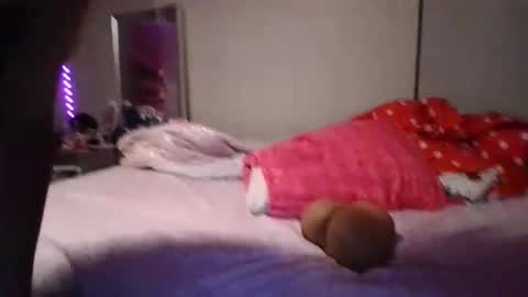 gooningtoass online show from April 29, 2026, 5:22 am