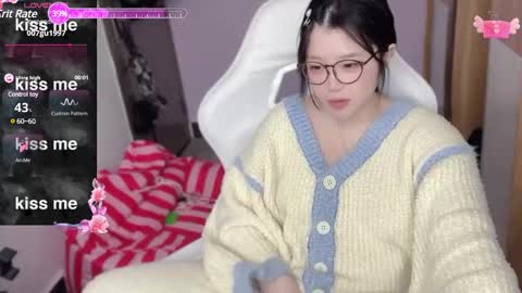 gorgeous girl33 online show from March 7, 2025, 6:13 am