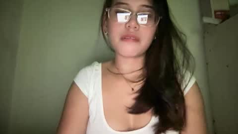 Lyn online show from April 1, 2026, 3:09 pm