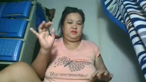 gorgeousselenaxx online show from May 19, 2026, 9:54 pm