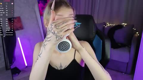 Violeta online show from October 21, 2025, 9:43 am