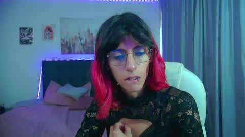 goth_minerva online show from April 3, 2026, 1:20 pm