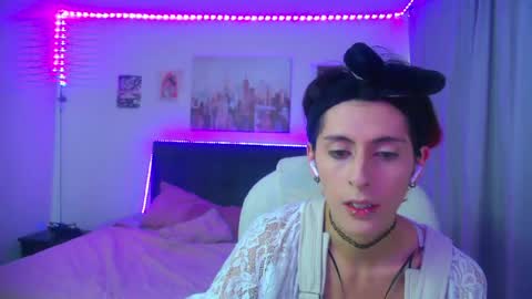 goth_minerva online show from April 18, 2026, 1:48 pm