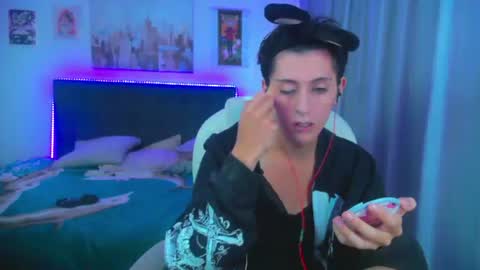 Snapshot of goth_minerva chatting on July 2, 2026, 2:56 pm goth_minerva online show from July 2, 2026, 2:56 pm