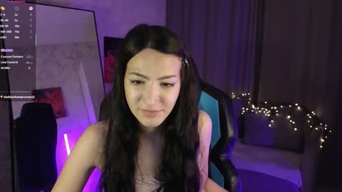 Snapshot of goth_tvt chatting on November 3, 2025, 7:26 pm mulan online show from November 3, 2025, 7:26 pm