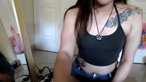 gothbaby305 online show from February 4, 2025, 8:49 pm