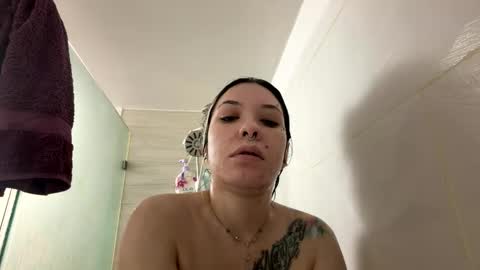 Snapshot of gothbaby305 chatting on May 23, 2026, 8:57 pm gothbaby305 online show from May 23, 2026, 8:57 pm