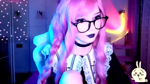 gothiclali online show from April 6, 2026, 1:03 am