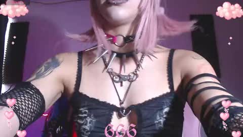        online show from September 30, 2025, 10:37 pm