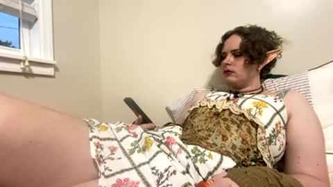 Snapshot of gothydoll chatting on July 15, 2026, 12:16 am Doll online show from July 15, 2026, 12:16 am