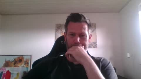 Snapshot of gottalop chatting on June 4, 2026, 11:27 am gottalop online show from June 4, 2026, 11:27 am