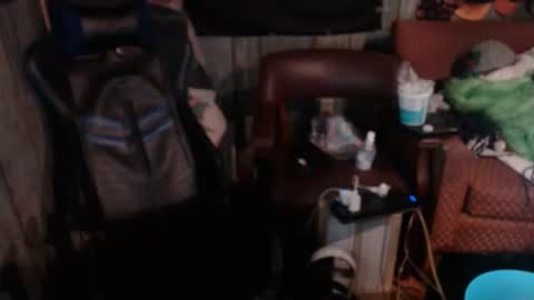 Snapshot of gottapoke25 chatting on February 10, 2025, 7:15 am gottapoke25 online show from February 10, 2025, 7:15 am