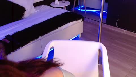 Meredith Alessandra online show from January 29, 2025, 4:36 am