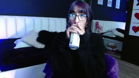 Meredith Alessandra online show from April 16, 2026, 3:51 am