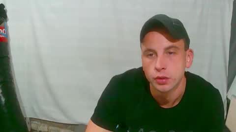 grabisz30 online show from October 31, 2025, 6:53 pm