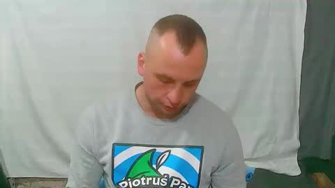 grabisz30 online show from November 23, 2025, 6:41 pm