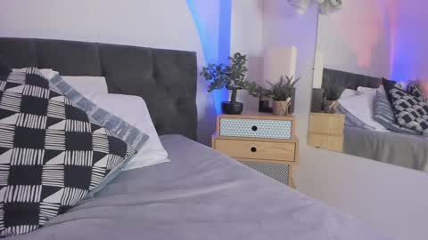 Grace online show from February 1, 2025, 10:44 pm