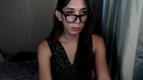 HoneyGrace online show from February 12, 2026, 6:41 am