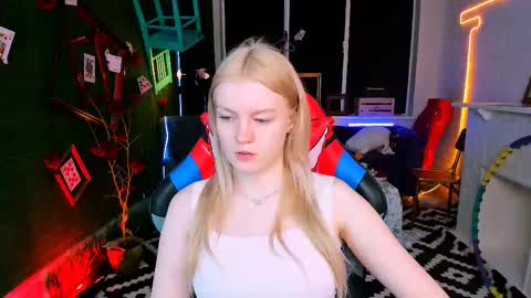 Grace Glamour online show from February 26, 2025, 5:20 am