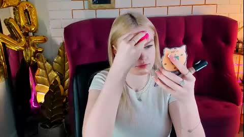 Grace Glamour online show from March 3, 2025, 5:09 am