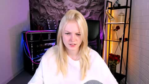 Grace Glamour online show from September 11, 2025, 5:07 am