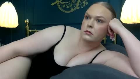 Snapshot of graceloves69 chatting on May 11, 2026, 9:15 am Grace Loves online show from May 11, 2026, 9:15 am