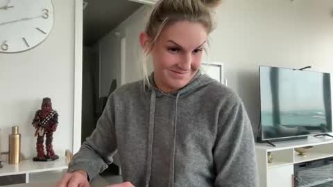 Gracie Mae online show from March 3, 2025, 6:44 pm