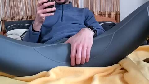 grandbi online show from January 28, 2025, 1:59 pm