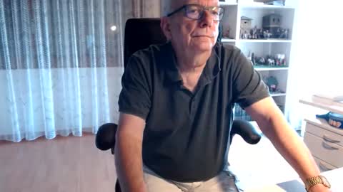 Snapshot of grandpach chatting on June 4, 2026, 11:05 am grandpach online show from June 4, 2026, 11:05 am
