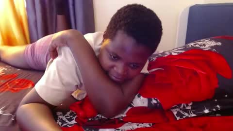 grannylover_ online show from February 12, 2025, 12:22 pm