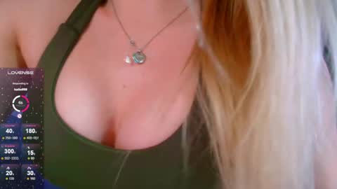 Anny online show from April 21, 2026, 8:12 pm