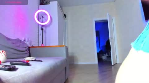 Snapshot of great_blondy chatting on June 15, 2026, 10:56 pm Anny online show from June 15, 2026, 10:56 pm