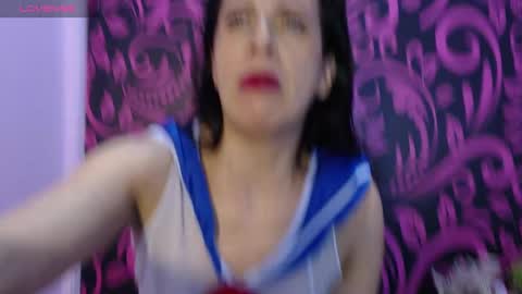 Isabella online show from March 8, 2025, 10:43 am