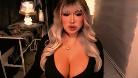 PAULATHEONE online show from September 9, 2025, 11:04 pm