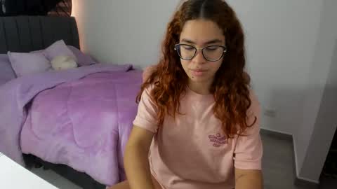 GreciaRuiz online show from February 26, 2025, 7:27 pm