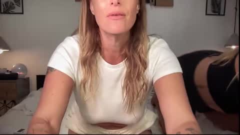 Green Eyed Goddess online show from February 28, 2025, 3:59 am