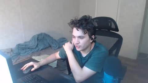 Snapshot of greendynomite_04 chatting on March 3, 2026, 12:39 am greendynomite_04 online show from March 3, 2026, 12:39 am