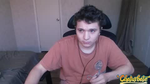 greendynomite_04 online show from May 1, 2026, 6:45 pm