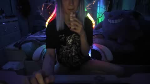 GreenEyedLovexo online show from February 6, 2025, 5:25 am