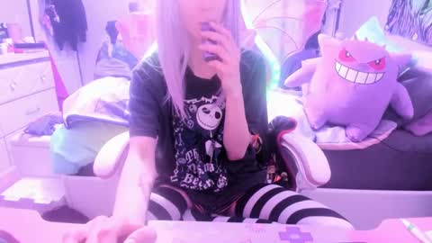 GreenEyedLovexo online show from February 14, 2025, 5:03 pm